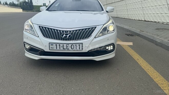 Hyundai Grandeur 2015, 232,900 km - 2.2 l - Bakı