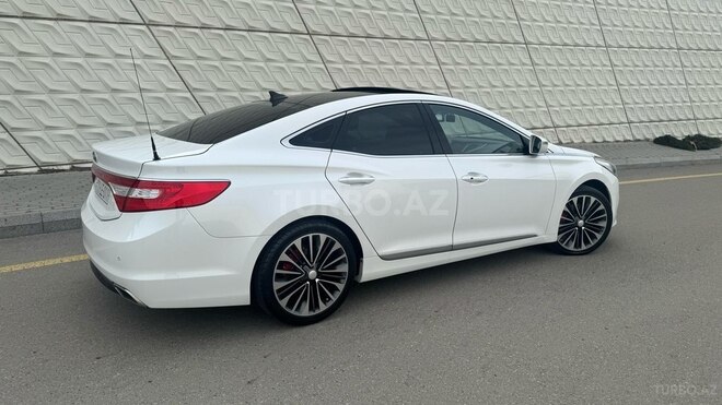 Hyundai Grandeur 2015, 232,900 km - 2.2 l - Bakı