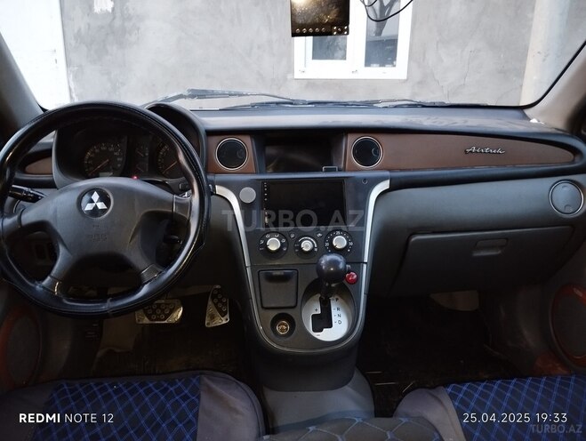 Mitsubishi Airtrek 2002, 400,000 km - 2.0 l - Biləsuvar