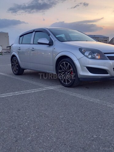 Opel Astra 2010, 229,000 km - 1.4 l - Gəncə