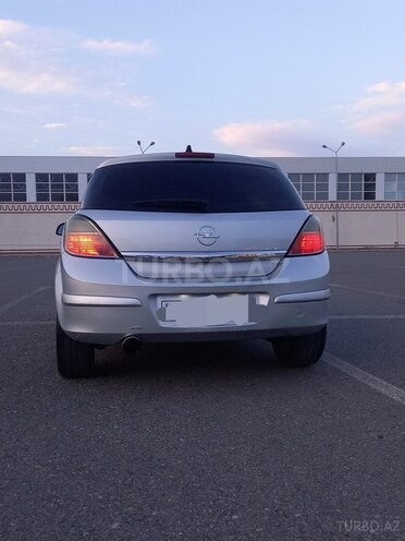Opel Astra 2010, 229,000 km - 1.4 l - Gəncə