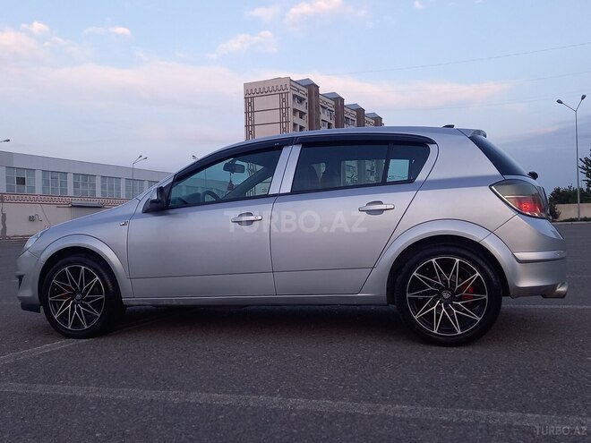 Opel Astra 2010, 229,000 km - 1.4 l - Gəncə