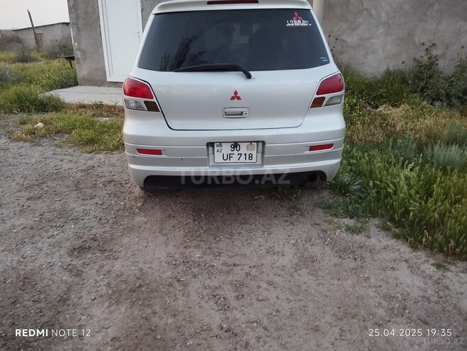 Mitsubishi Airtrek 2002, 400,000 km - 2.0 l - Biləsuvar