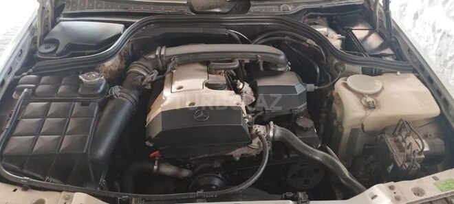 Mercedes C 200 1997, 364,605 km - 2.0 л - Qax