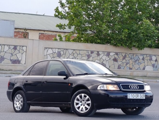 Audi A4 1996, 245,000 km - 1.6 l - Bərdə
