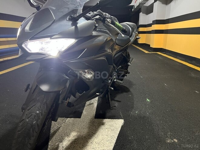 Kawasaki Ninja 650-1