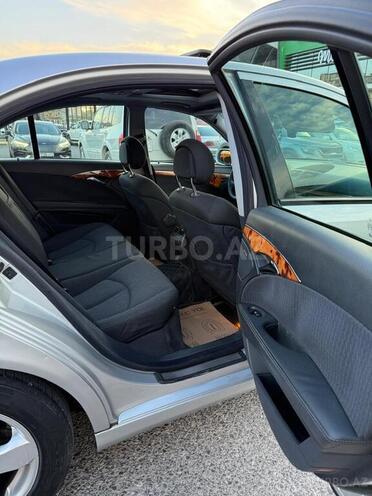 Mercedes E 220 d 2002, 423,144 km - 2.2 l - Bakı