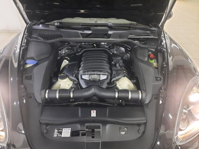 Porsche Cayenne GTS-20