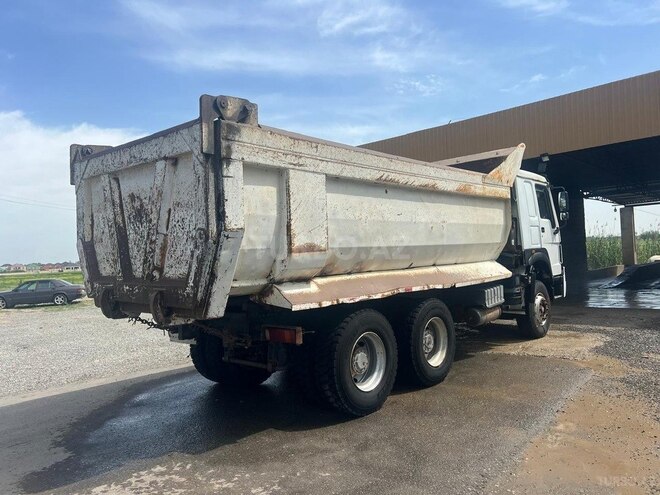 HOWO Sinotruk 2013, 179,000 km - 9.5 l - Ağdam