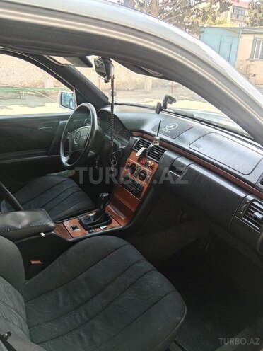 Mercedes E 220 d 1997, 55,280 km - 2.2 l - Sumqayıt