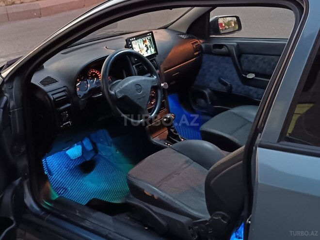 Opel Astra 1998, 325,000 km - 1.6 l - Bakı