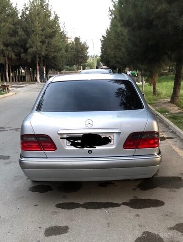 Mercedes E 230 1998, 295,000 km - 2.3 l - Şirvan
