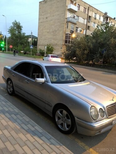 Mercedes E 230 1998, 295,000 km - 2.3 l - Şirvan