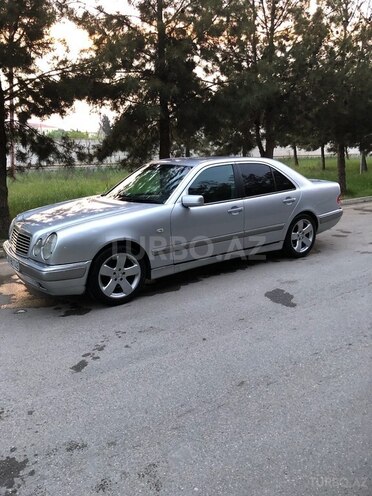 Mercedes E 230 1998, 295,000 km - 2.3 l - Şirvan