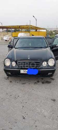 Mercedes E 270 2001, 330,000 km - 2.7 l - Bakı