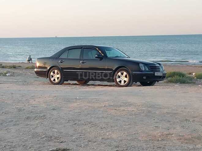 Mercedes E 270 2001, 330,000 km - 2.7 l - Bakı