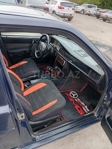 Mercedes 190 1993, 280,000 km - 2.0 l - Sumqayıt