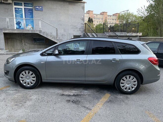 Opel Astra 2015, 140,700 km - 1.6 л - Bakı