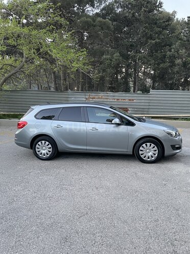 Opel Astra 2015, 140,700 km - 1.6 л - Bakı
