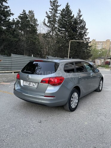 Opel Astra 2015, 140,700 km - 1.6 л - Bakı