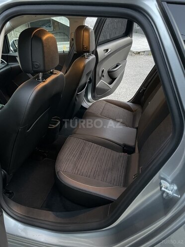 Opel Astra 2015, 140,700 km - 1.6 л - Bakı