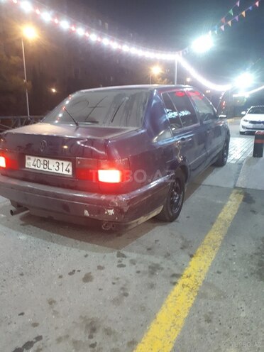Volkswagen Vento 1994, 99,886 km - 1.4 л - Biləsuvar