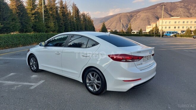 Hyundai Elantra 2017, 72,000 km - 2.0 л - Şəki
