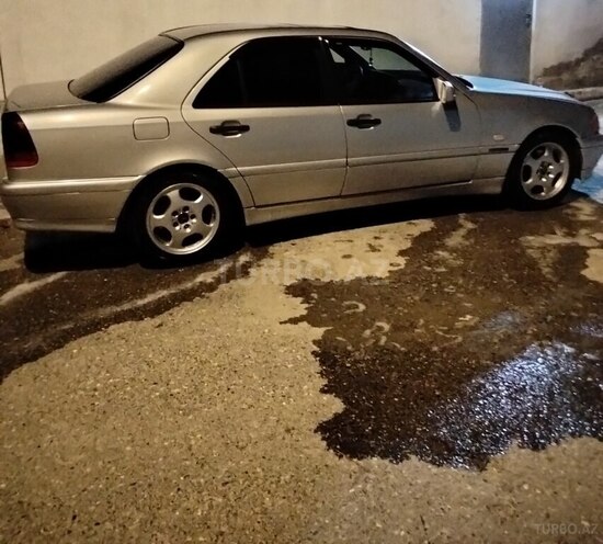 Mercedes C 180 2000, 560,000 km - 1.8 l - Bakı