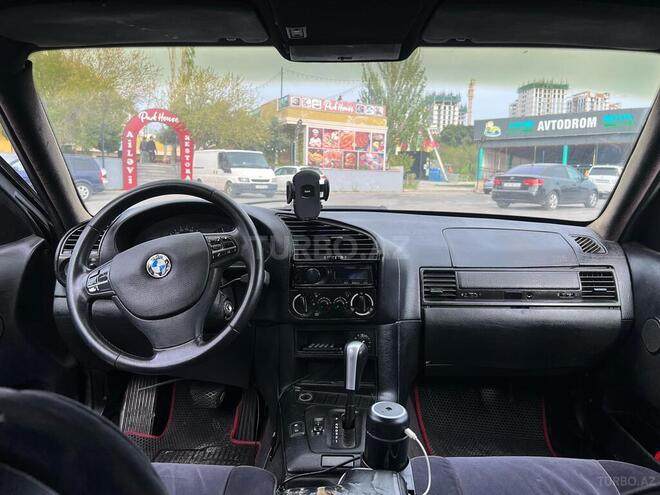 BMW 320 1993, 235,580 km - 2.0 l - Bakı