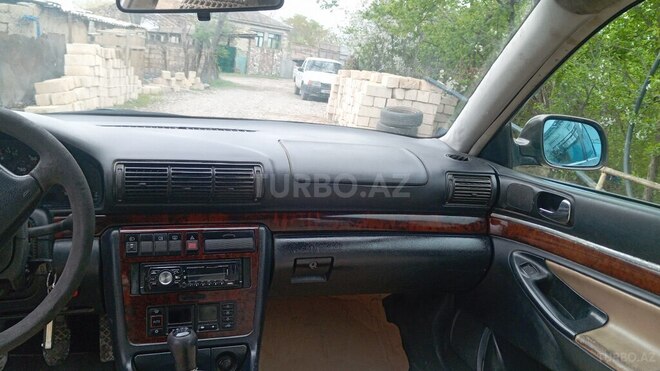 Audi A4 1996, 260,000 km - 1.8 l - Bakı