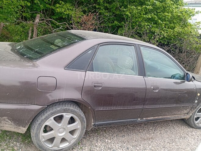 Audi A4 1996, 260,000 km - 1.8 l - Bakı