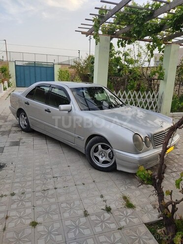 Mercedes E 220 d 1996, 300,000 km - 2.2 l - Neftçala