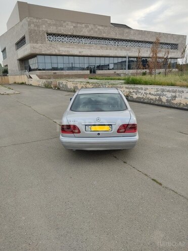 Mercedes E 220 d 1996, 300,000 km - 2.2 l - Neftçala