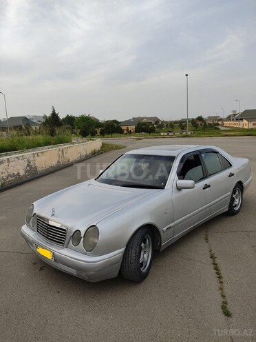 Mercedes E 220 d 1996, 300,000 km - 2.2 l - Neftçala