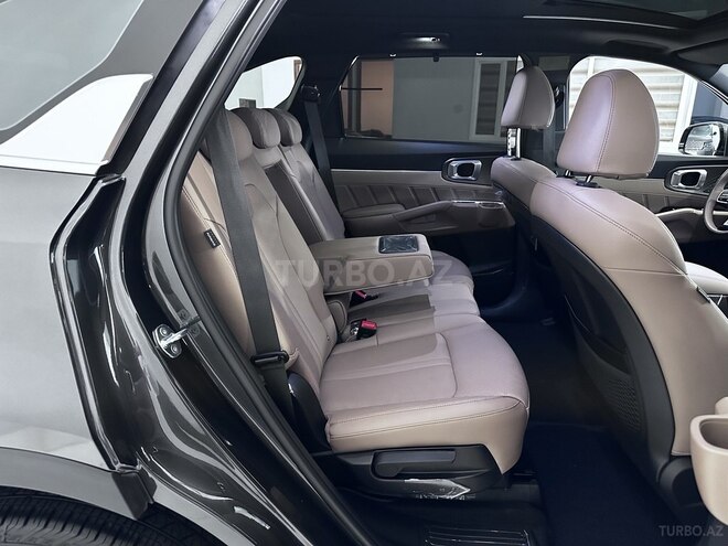 Kia Sorento-14