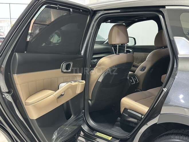 Kia Sorento-16