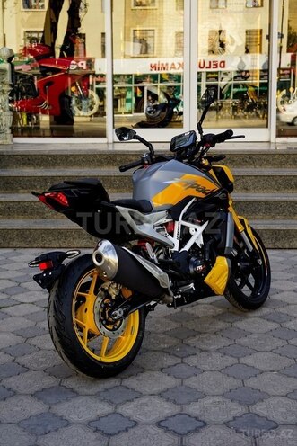 TVS Apache RR 310-3