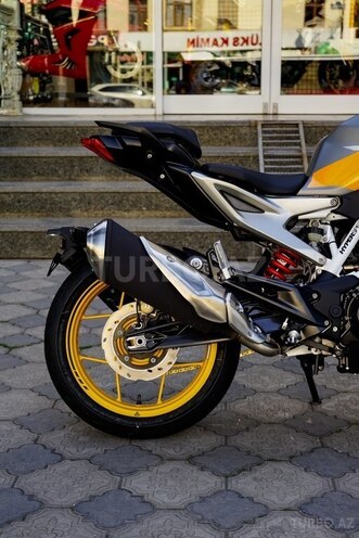 TVS Apache RR 310-4