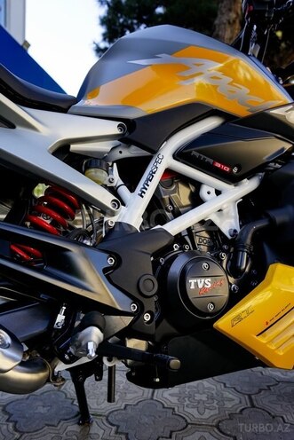 TVS Apache RR 310-21