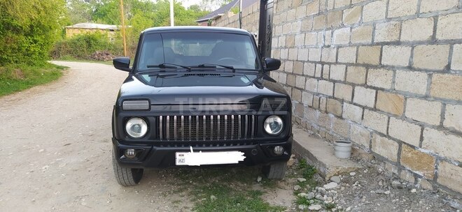 LADA (VAZ) Niva 1999, 180,000 km - 1.7 l - Qusar