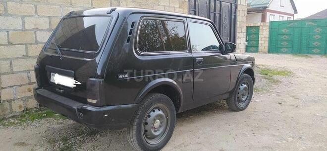 LADA (VAZ) Niva 1999, 180,000 km - 1.7 l - Qusar