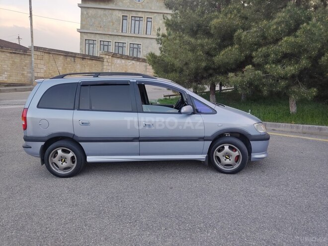 Opel Zafira 1999, 350,000 km - 1.8 л - Qusar