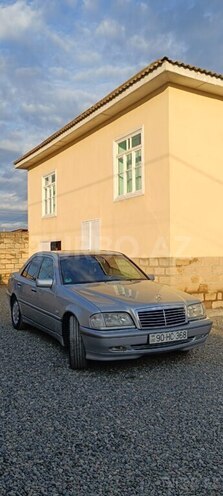 Mercedes C 200 2000, 250,000 km - 2.0 l - Salyan