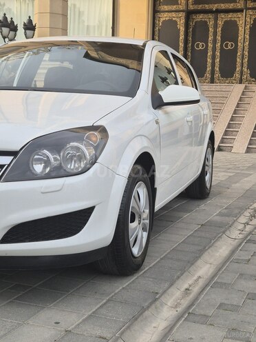 Opel Astra 2009, 210,300 km - 1.4 l - Sumqayıt