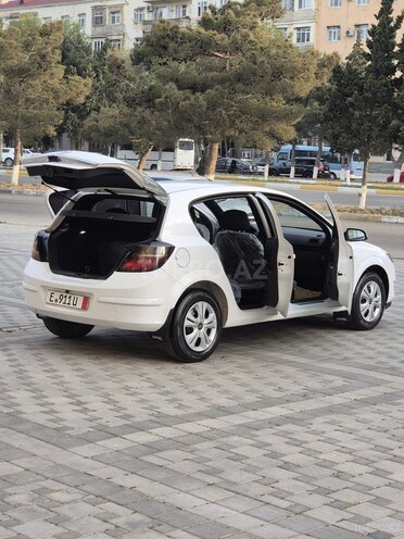 Opel Astra 2009, 210,300 km - 1.4 l - Sumqayıt
