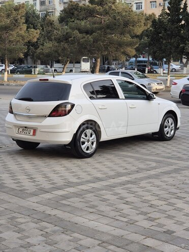 Opel Astra 2009, 210,300 km - 1.4 l - Sumqayıt