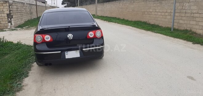 Volkswagen Passat 2005, 300,000 km - 2.0 l - Bakı