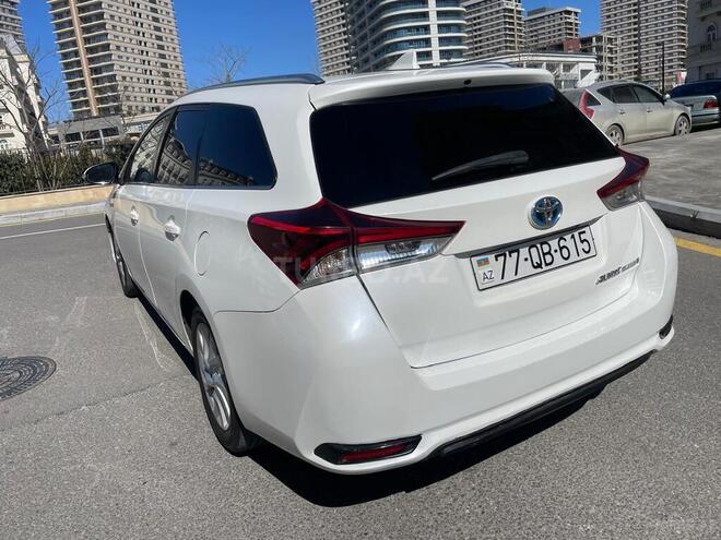 Toyota Auris 2015, 187,000 km - 1.8 l - Bakı