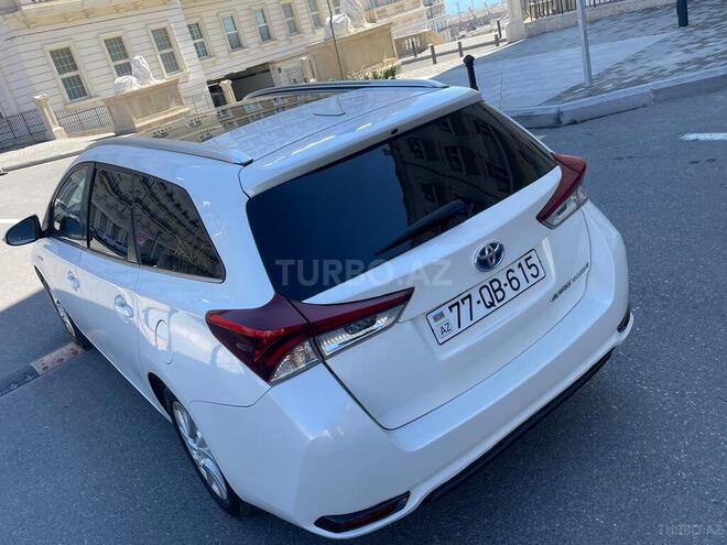 Toyota Auris 2015, 187,000 km - 1.8 l - Bakı