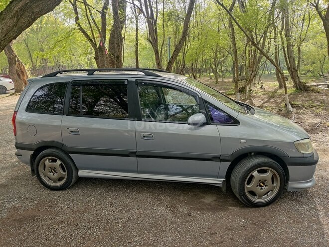 Opel Zafira 1999, 350,000 km - 1.8 л - Qusar